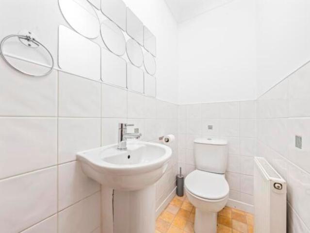 Townhouse for rent in Dennistoun, Scotland
