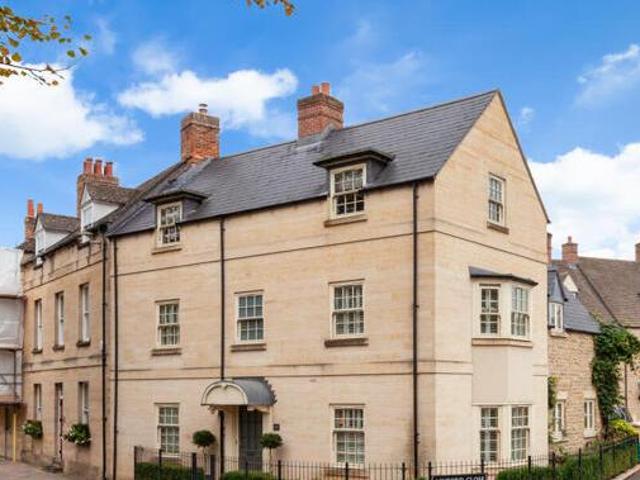 House for sale in Woodstock, West Oxfordshire