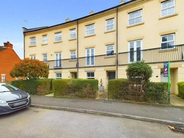 House for sale in Gloucester, Gloucestershire