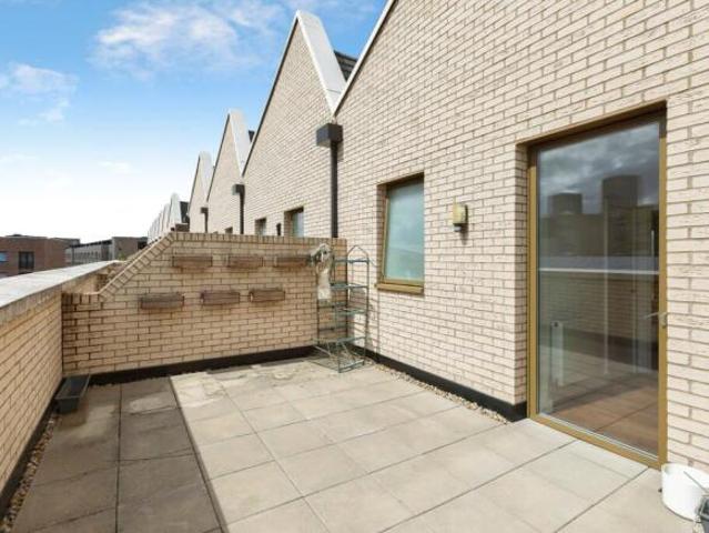 Townhouse for sale in Cat Hill