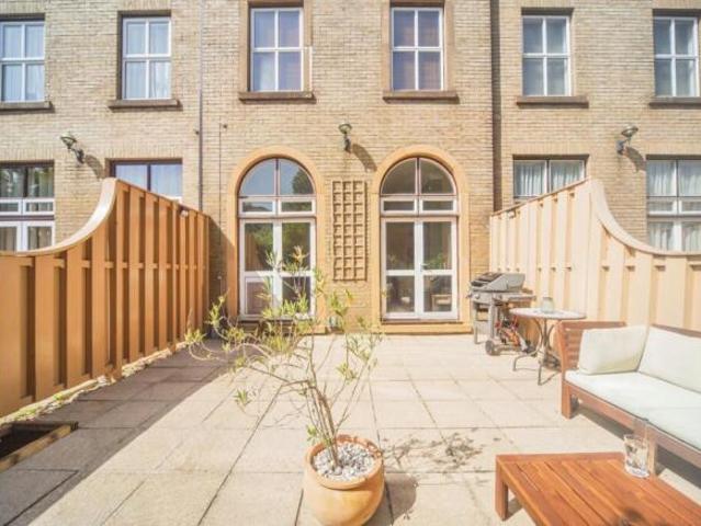 Townhouse for sale in Barton Stacey, Hampshire