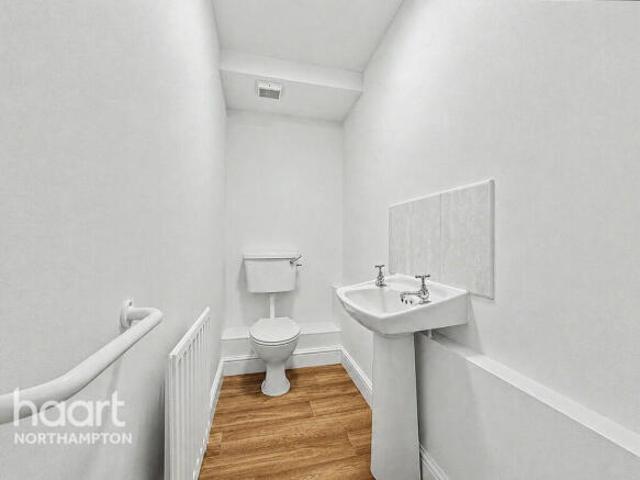 Townhouse for sale in Northampton, Northamptonshire