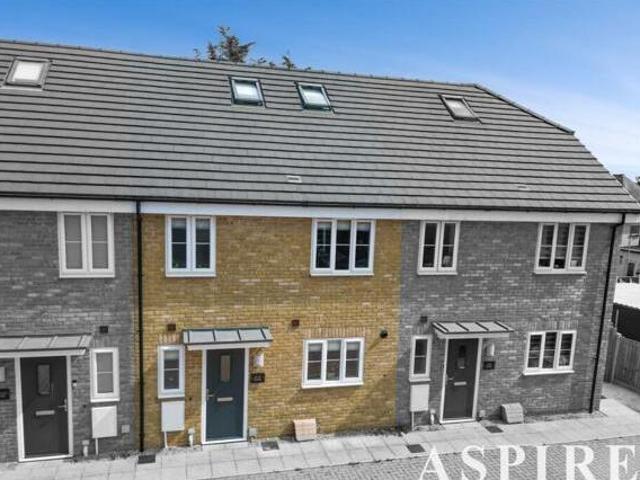 House for sale in Grays, Essex