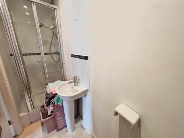 Townhouse for sale in Halifax, West Yorkshire