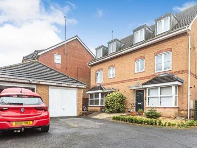 House for sale in Hounsome Fields, Priest Down
