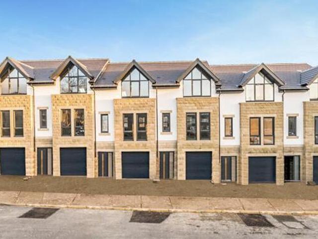 House for sale in Priestthorpe, Crossflatts