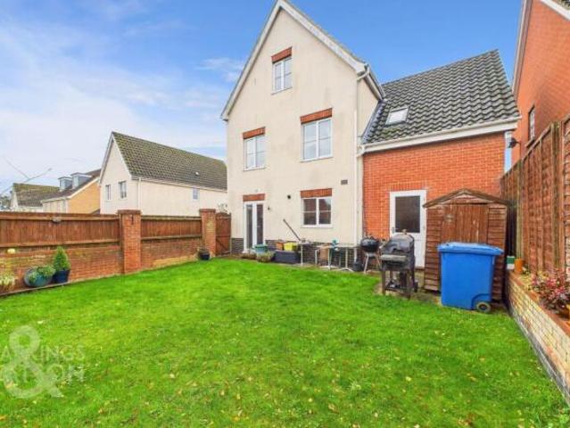 Townhouse for sale