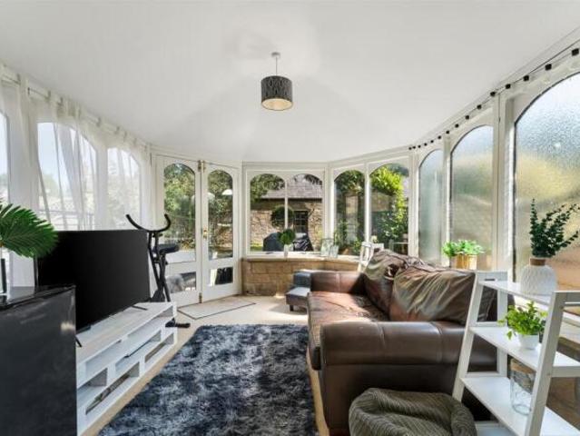 Townhouse for sale in Bradshaw, Lee Bank