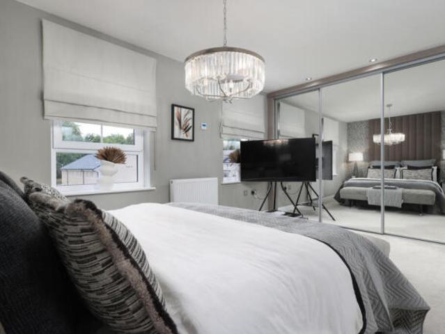 Townhouse for sale in Robroyston, Scotland