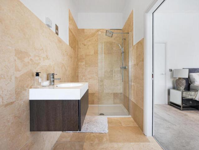 Townhouse for sale in Crowthorn, Edgworth