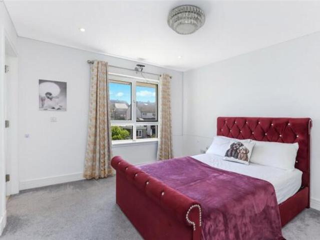 Townhouse for sale in Scotland