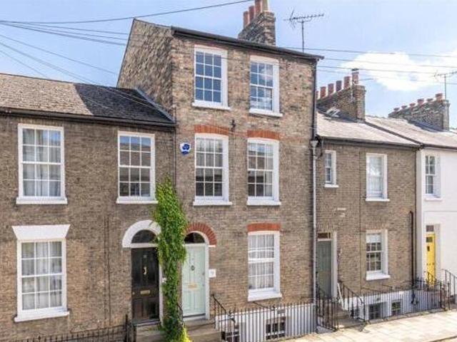 House for sale in The Kite, Arbury