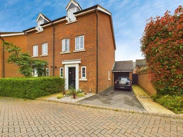 House for sale in Hampton Green, Cambridgeshire