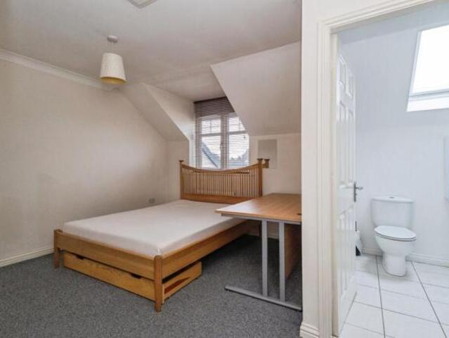 Townhouse for sale in Georgia, Greater Manchester