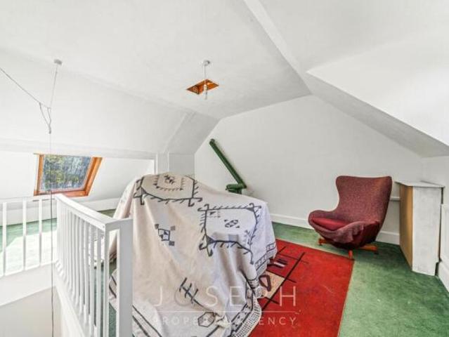 Townhouse for sale in Key Street, Suffolk