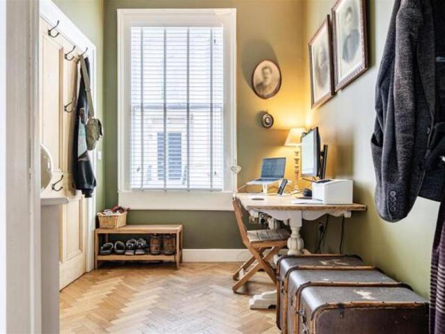 Townhouse for sale in Kingsmead, Bath
