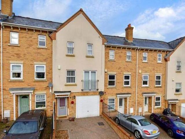 House for sale in Chatham Docks, Chatham