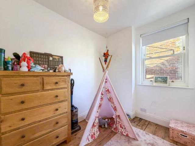 Townhouse for sale in Key Street, Suffolk