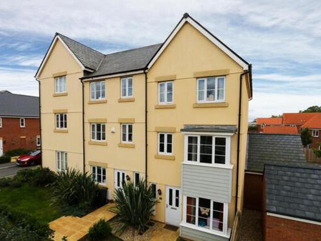 House for sale in Sandown Park, Kent