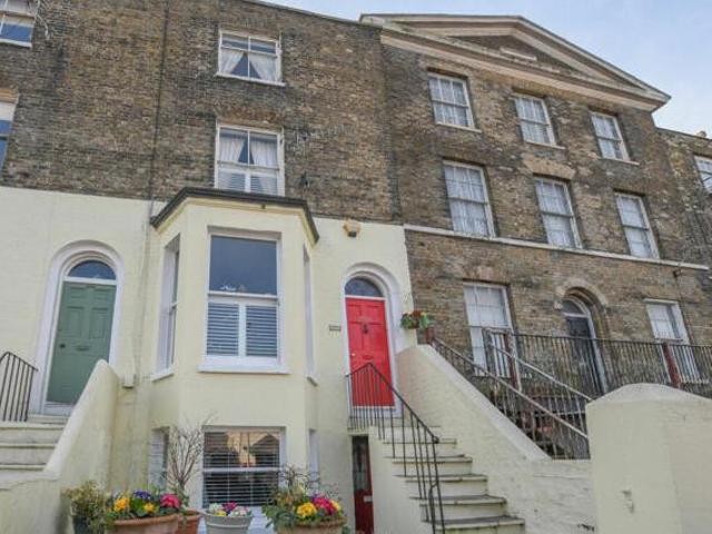 House for sale in Buckland, Ash