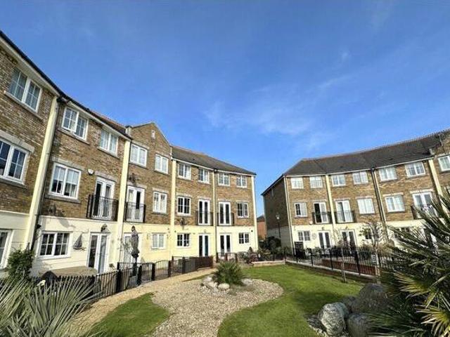 House for sale in Crumbles, Eastbourne