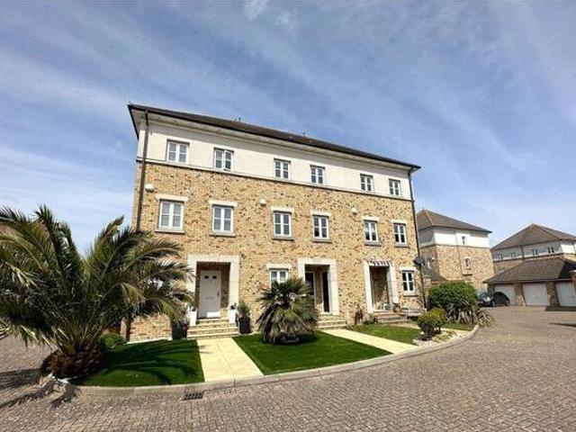 House for sale in Sovereign Harbour, Eastbourne