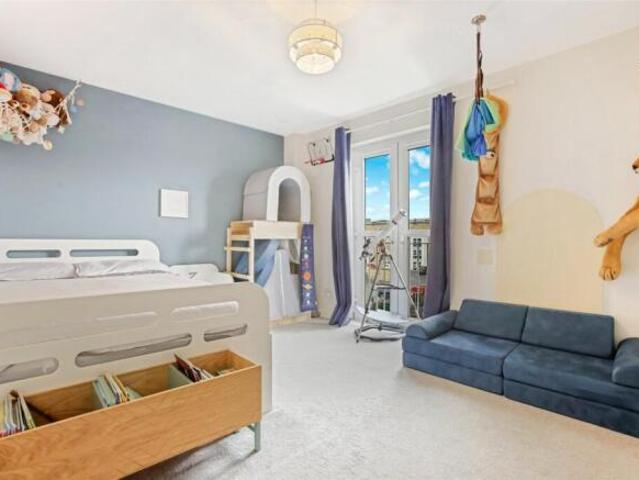 Townhouse for sale in Yoker, Scotland