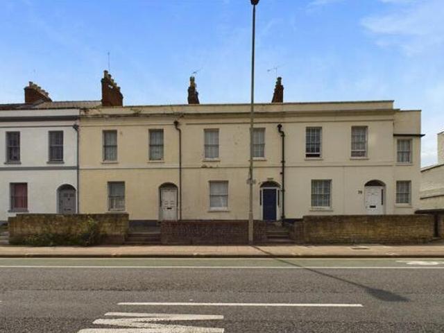 House for sale in Gloucester, Gloucestershire
