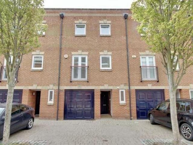 House for sale in Spring Vale, Hampshire