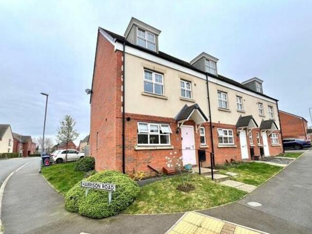 House for sale in Northampton, Northamptonshire