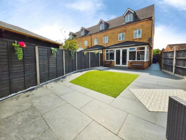 Townhouse for sale in Packmoor, Stoke-on-Trent