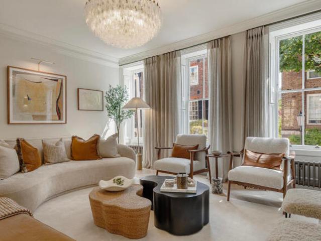 Townhouse for sale in Royal Borough of Kensington and Chelsea, Greater London