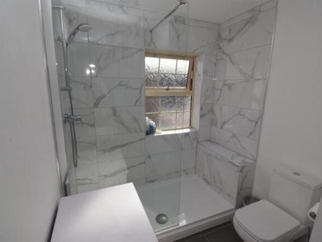 Townhouse for sale in East Midlands