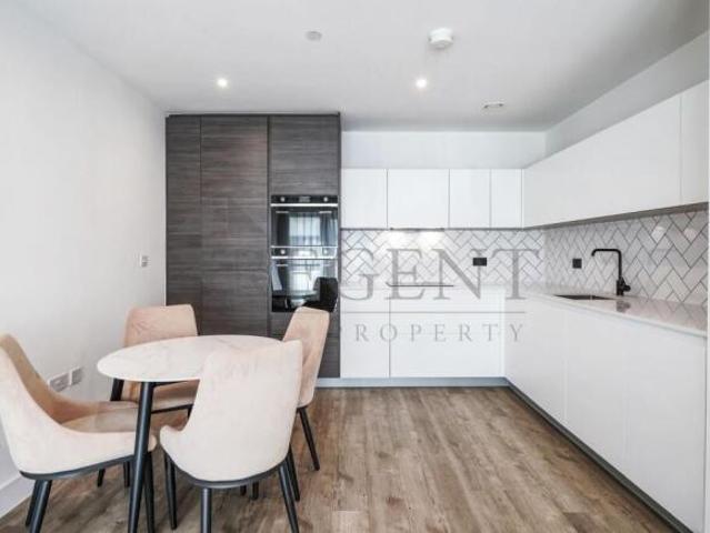 Townhouse for sale in Royal Borough of Greenwich, Greater London
