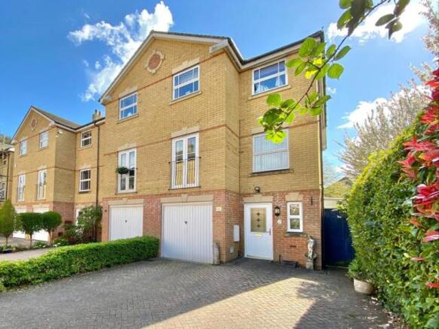 Townhouse for sale in Poole