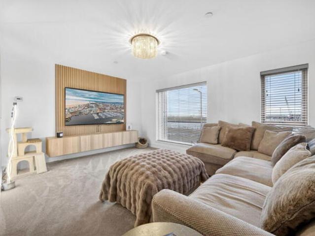 Townhouse for sale in Wales