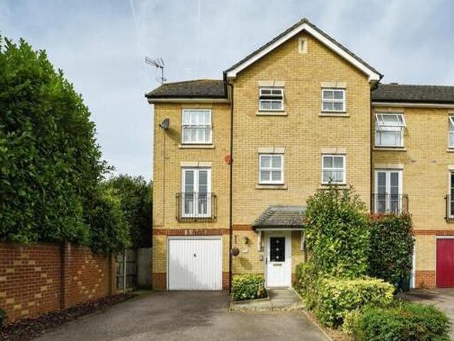 House for sale in North Watford, Hertfordshire