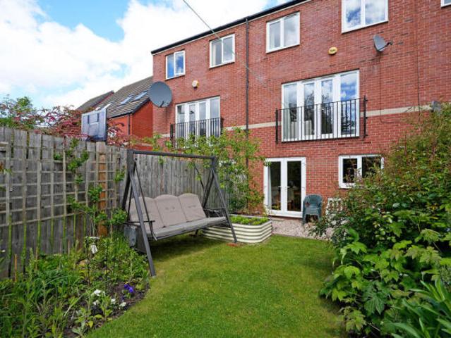 Townhouse for sale in Darnall, South Yorkshire