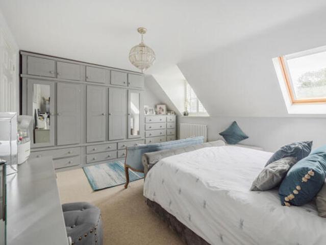 Townhouse for sale in Cheltenham, Gloucestershire