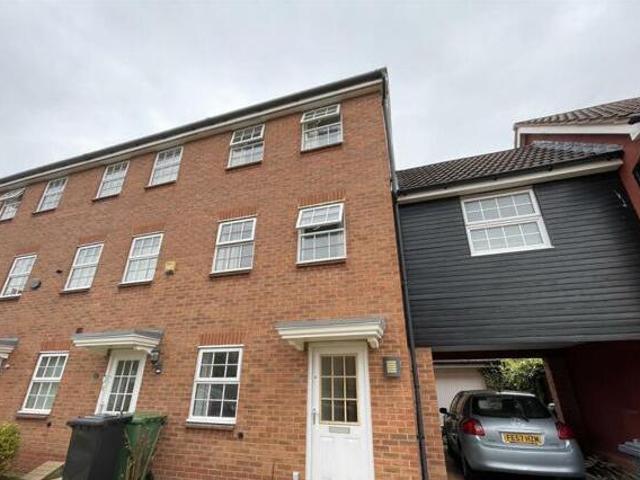 House for sale in Elmfield, Leicestershire