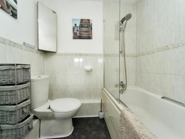 Townhouse for sale in Sovereign Harbour, Eastbourne