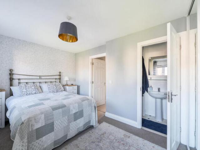 Townhouse for sale in Haydon End, Abbey Mead