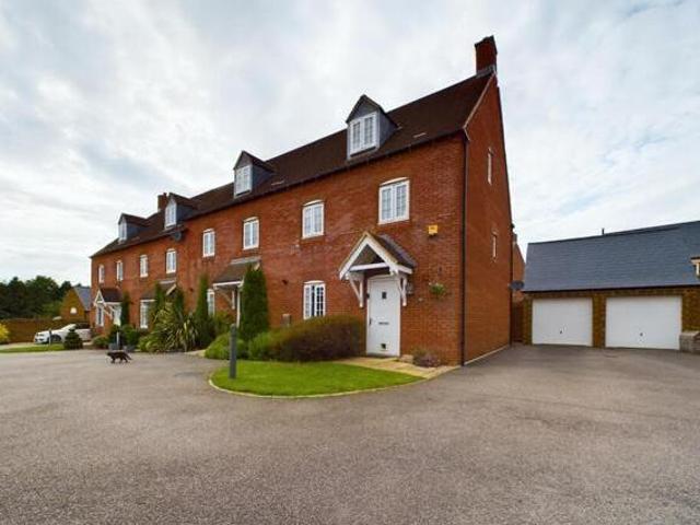House for sale in City of London, Greater London