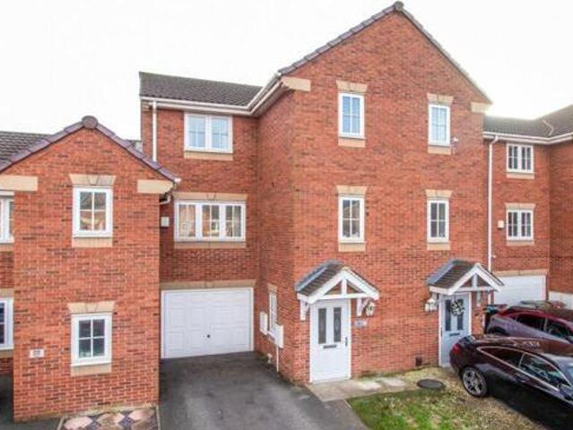 House for sale in Whitwood, West Yorkshire