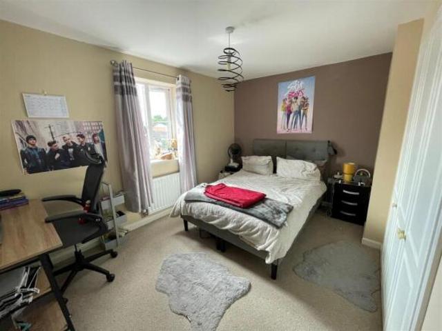 Townhouse for sale in Barrow Hill, Loundsley Green