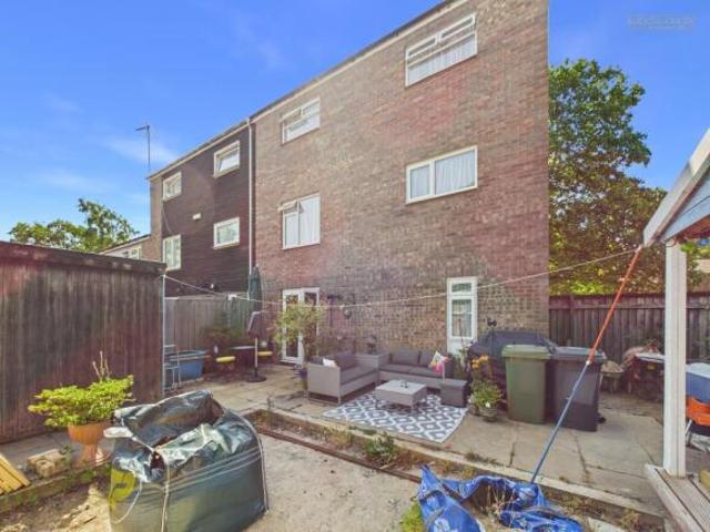 Townhouse for sale in Oxclose, Washington