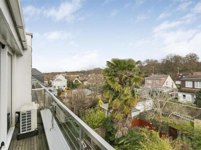 Townhouse for sale in Kingston Upon Thames, Greater London