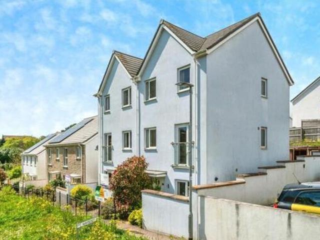 House for sale in Follaton, Strode