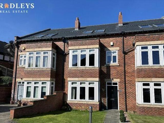 House for sale in Pontefract, West Yorkshire