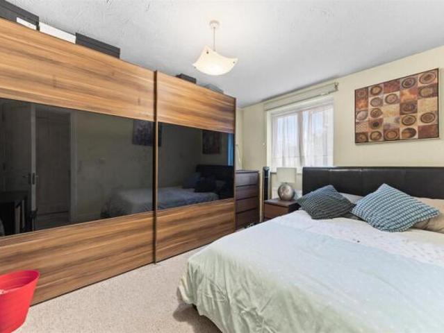 Townhouse for sale in Spring Park, Luton